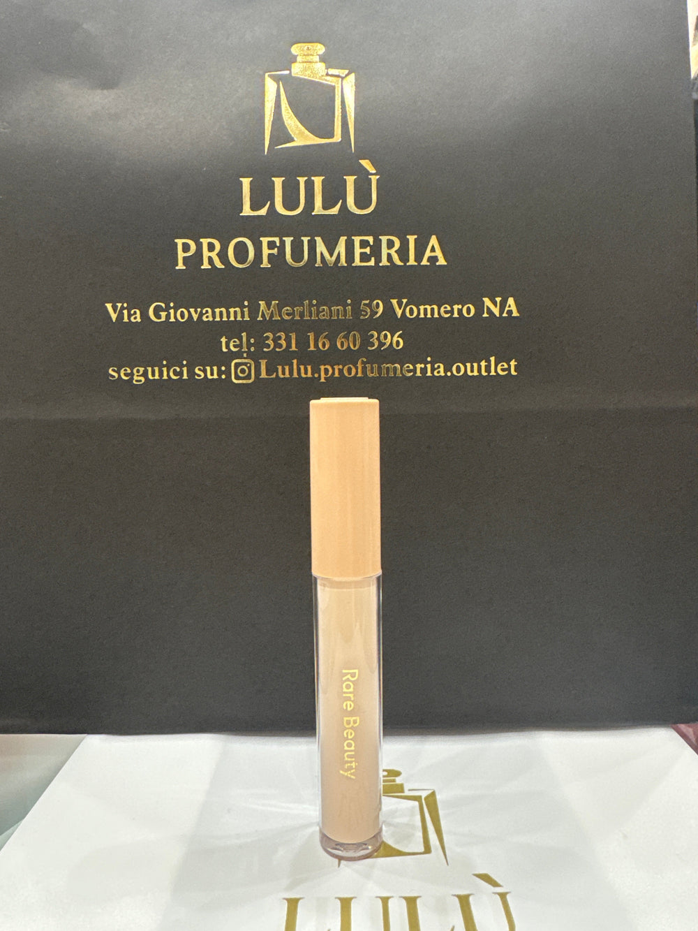 RARE BEAUTY CORRETTORE LIQUIDO COLORE LIGHT