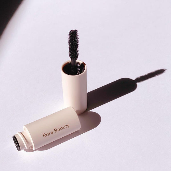 RARE BEAUTY PERFECT STROKES MASCARA NERO VOLUME MINI SIZE