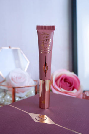 CHARLOTTE TILBURY
Pillow Talk Matte Beauty Blush Wand