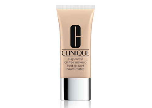 Clinique fondotinta stay matte oil free