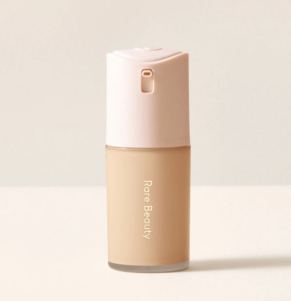Rare beauty fondotinta True to Myself Natural Matte colorazione n7 light warm