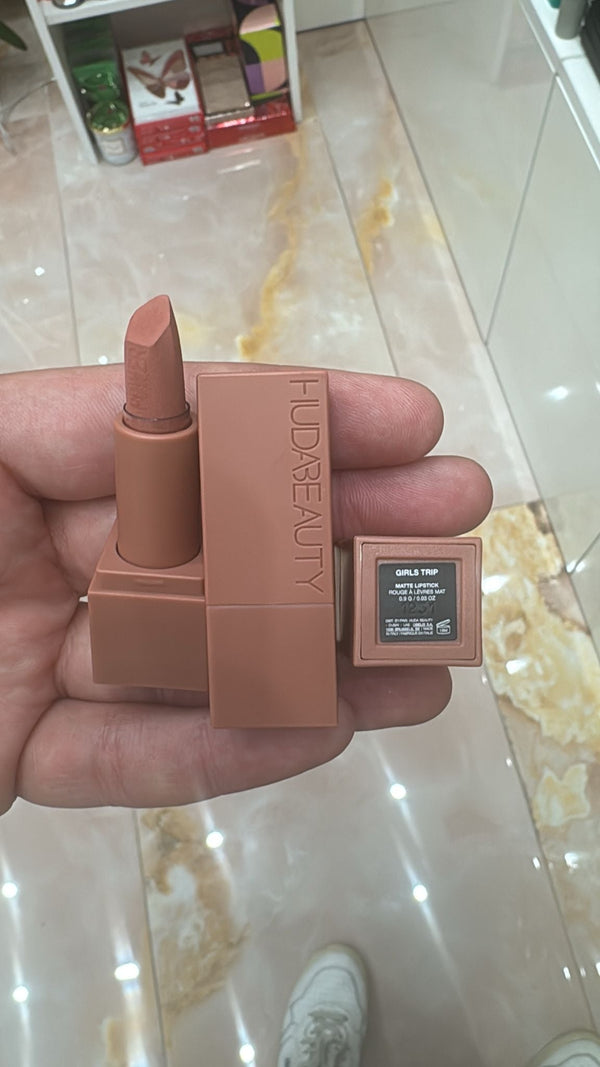 HUDA BEAUTY GIRLS TRIP MATTE LIPSTICK MINI SIZE