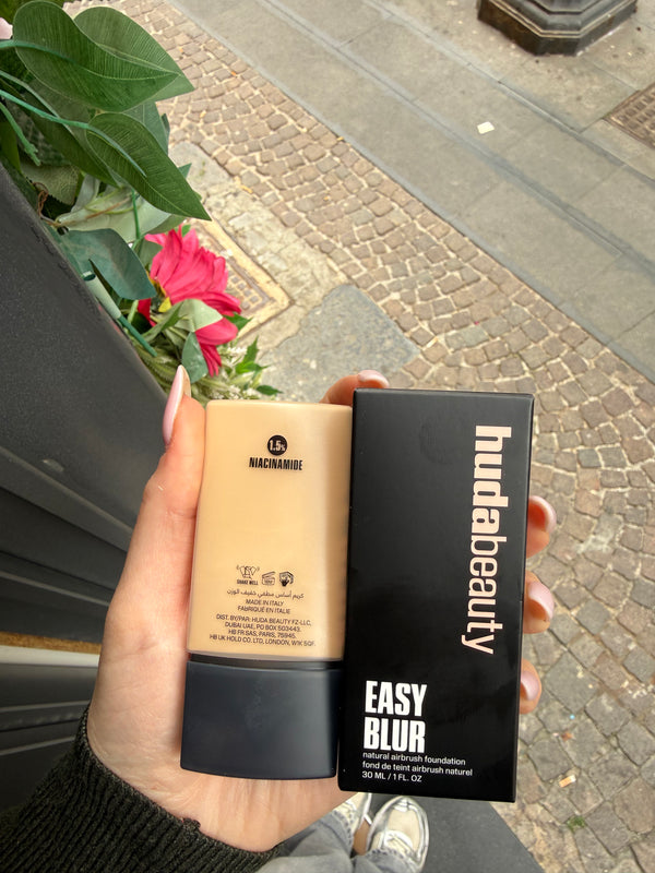 Easy blur huda beauty