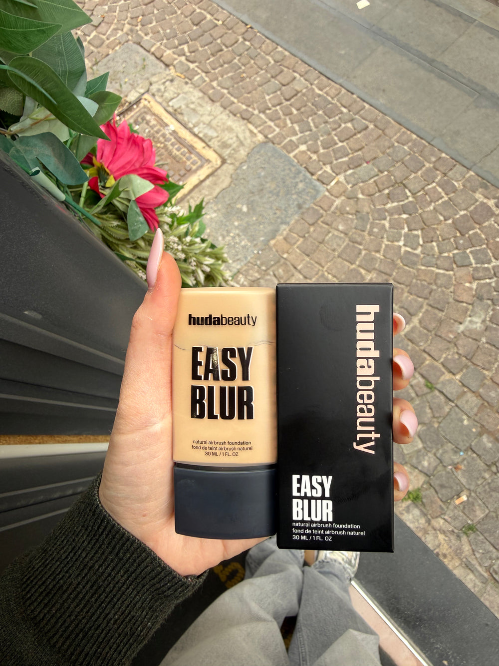 Easy blur huda beauty