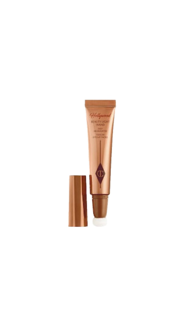 CHARLOTTE TILBURY
Beauty Light Wand - Illuminante Liquido Spotlight