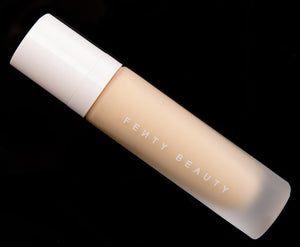 FENTY BEAUTY FONDOTINTA SHADE VARIE COLORAZIONI ( senza scatola e bollino )